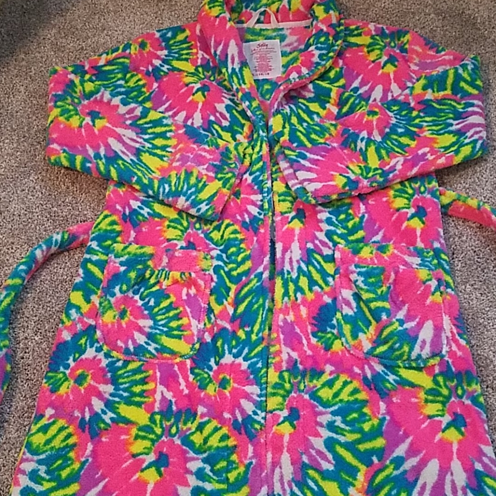 Justice bathrobe